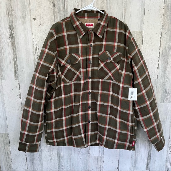 Wrangler Other - Wrangler Men’s Plaid Sherpa Lined Button Down Shirt Jacket Size Large NWT